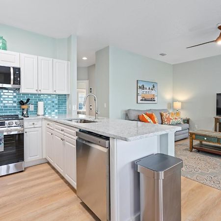 On Flagler Avenue! Dog Friendly With Balcony And Parking Walk To The Beach! 뉴스머나비치 외부 사진